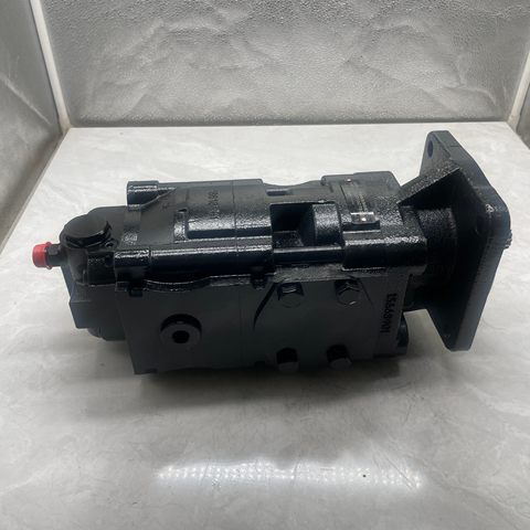 7993303Z / 6111153M93 Hydraulic Gear Pump