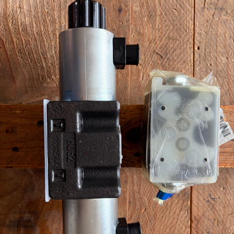 7-C15020N-II / D24K1 / A230K1 Hydraulic Directional Control Valve