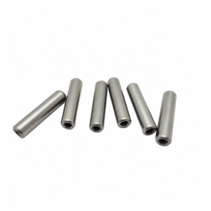6130-12-1310 High Quality Valve Guide PC200-3 6D105 Engine Cylinder Head Valve Stem Guide Excavator